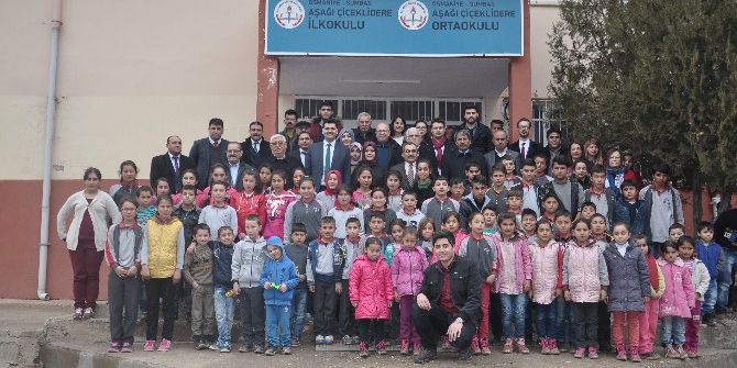 Kavak’tan Öğrencilere Kırtasiye Yardımı