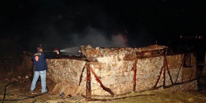 Gölpazarı’nda Samanlık Yangını