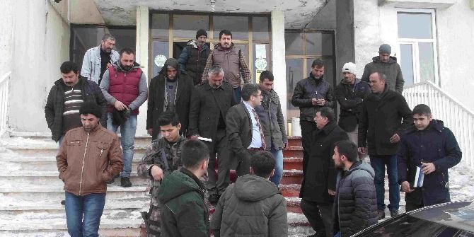 Başkan Vekili Çetin, Vatandaşların Sorunlarını Dinledi