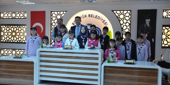 Çevkoder İzci Kulübü Üyeleri Belediye Meclisi’nin Konuğu Oldu