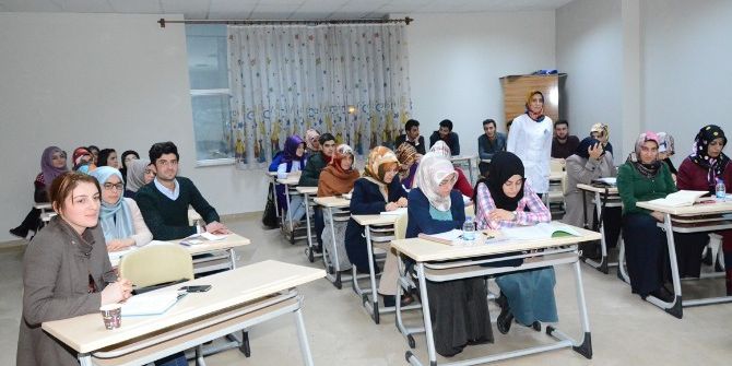 Palandöken Belediyesi’nin Açtığı Hasta Kabul Kursu Gençlere İş Umudu Oldu