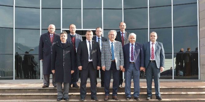 Meclis Üyelerinden Kutlubey Kampüsüne Övgü