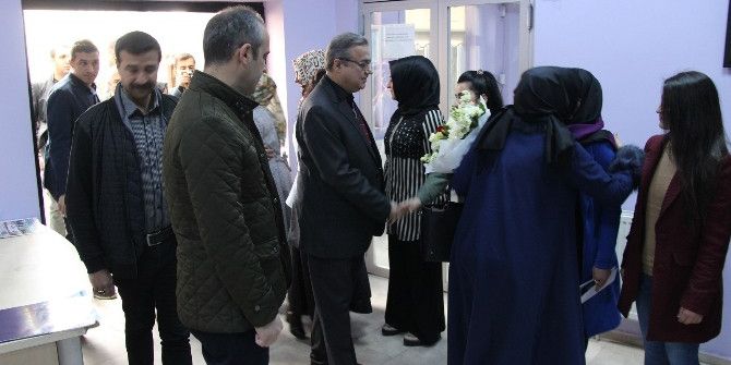 Şırnak Valisi Su, Kadın Kültür Merkezini Ziyaret Etti