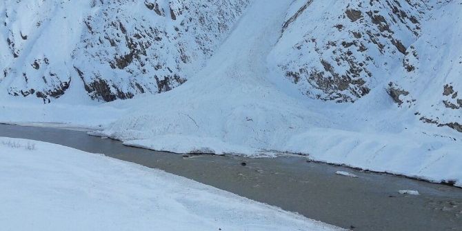 Hakkari’de 15 Çığ Temizlendi