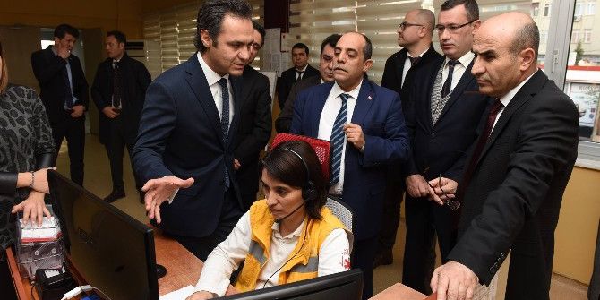 Vali Mahmut Demirtaş, 112 Acil Komuta Merkezi’nde İncelemelerde Bulundu