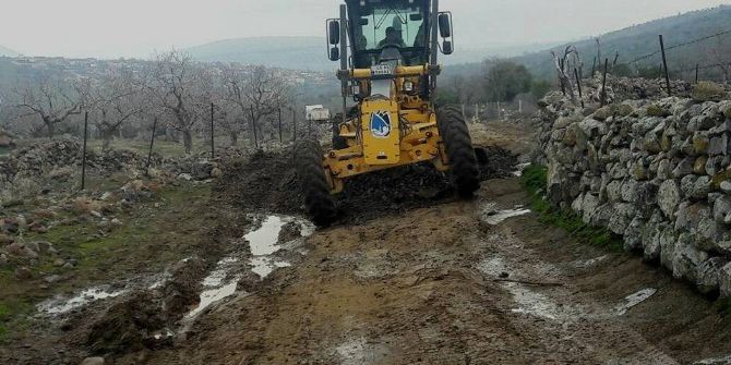 Yunusemre’de Arazi Yolları Yenileniyor