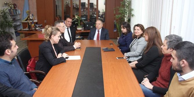 Tc Moldova Büyükelçisi Hulusi Kılıç, Moldova Amerikan Üniversitesini Ziyaret Etti