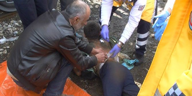 Vagonun Üzerine Çıkan Çocuk Elektrik Akımına Kapıldı