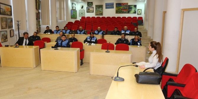 Burhaniye’de Zabıtalara Empati Eğitimi