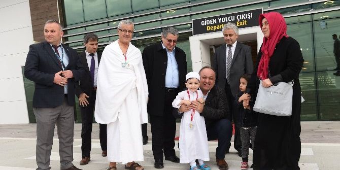 Başkan Babaş Umre Kafilesini Uğurladı