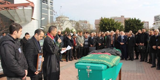 Av. Kaya, Mersin Adalet Sarayı’nda Düzenlenen Törenle Son Yolculuğuna Uğurlandı