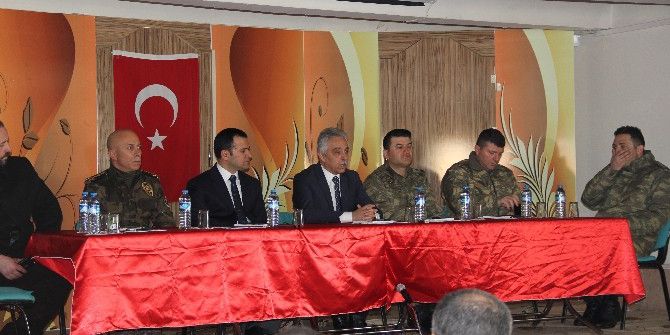 Vali Toprak Şemdinli’de İncelemelerde Bulundu