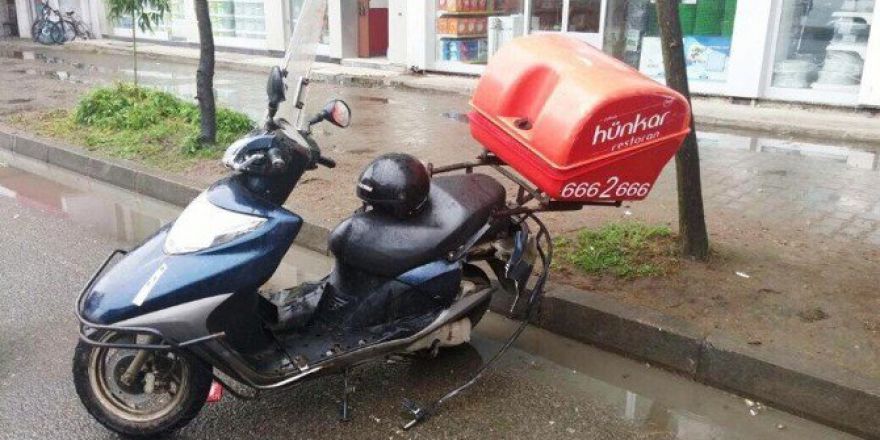 Motosiklet İle Otomobil Çarpıştı: 1 Yaralı