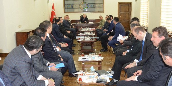 Erzurum’da Kaymakamlar Toplantısı Yapıldı