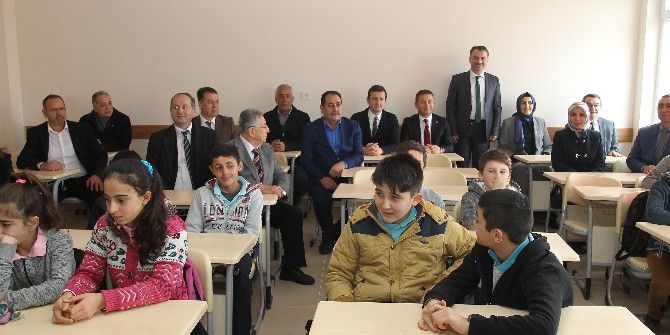 Ortaokul Ek Binası İkili Öğretime Son Verdi