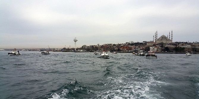 Kaybolan Balıkçının Ailesi Tekneyle Denizde Arama Yaptı