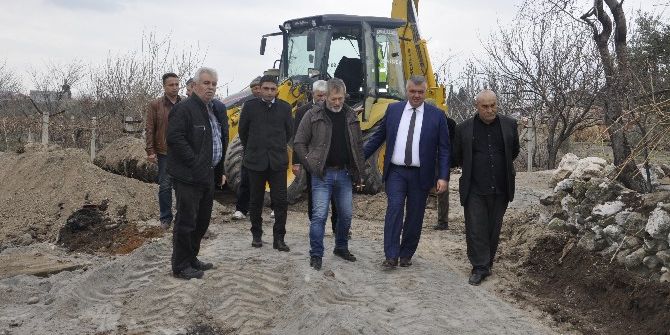 Kapaklı’nın Mezarlık Yolu Yenileniyor