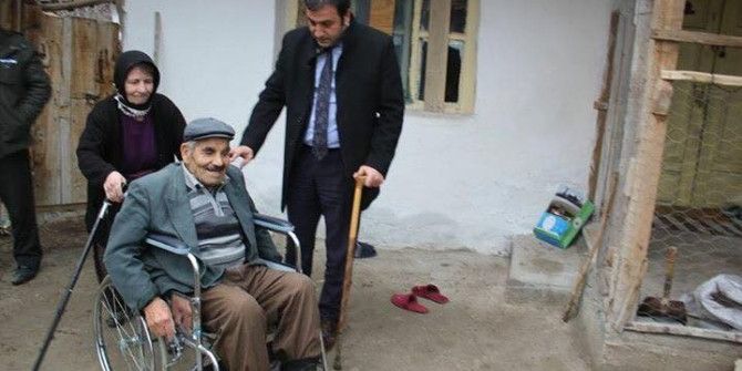 Sungurlu Belediyesi’nden Tekerlekli Sandalye Yardımı