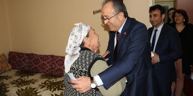 Evde Bakım Hizmetleri Devam Ediyor