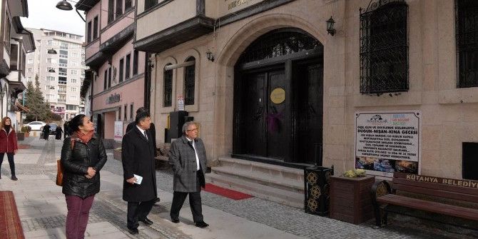 Vali Ahmet Hamdi Nayir: Konaklar Şehri Deyince Akla Kütahya Gelmeli