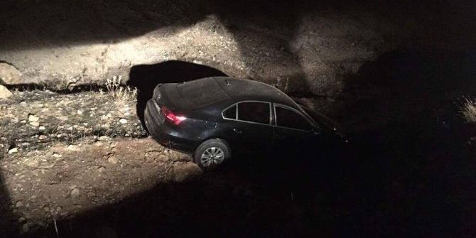 Kontrolden Çıkan Otomobil Şarampole Yuvarlandı