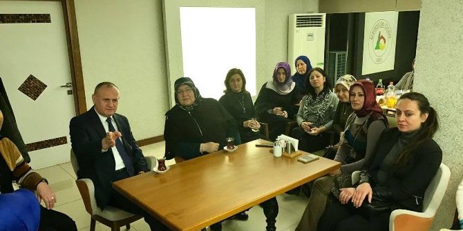 Başkan Keleş Kadın Kolları İle Biraraya Geldi