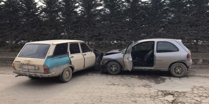 Kafa Kafaya Çarpıştılar