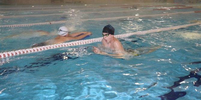 Manisalı Yüzücüler Göz Doldurdu