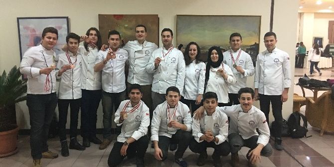 Devrek Myo Aşçılık Programı Öğrencilerinden Madalya Yağmuru