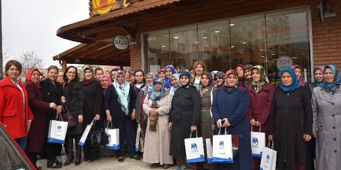 Başkan Çerçi Muhtar Eşleriyle Bir Araya Geldi