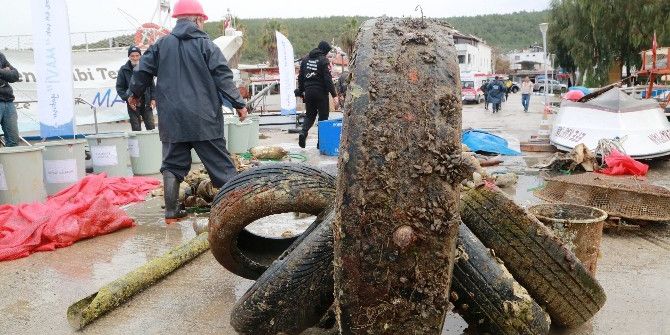 Bodrum’da Deniz Dibi Temizlik Kampanyası Devam Ediyor