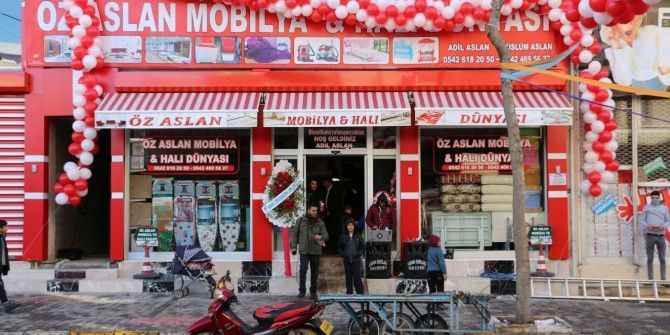 Viranşehir De Kaymakam Cimşit Mobilya Mağazanın Açılışını Yaptı