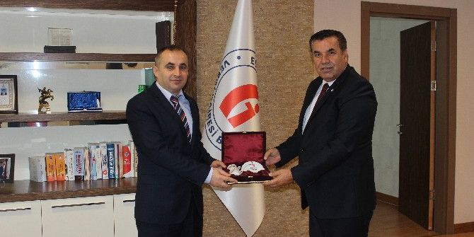 Eskişehir Vergi Dairesi Başkanlığı Ve Türk Kızılayı Arasında Sözleşme İmzalandı