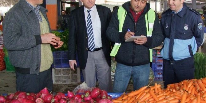 Korkuteli Zabıtası Fiyat Etiket Dağıttı