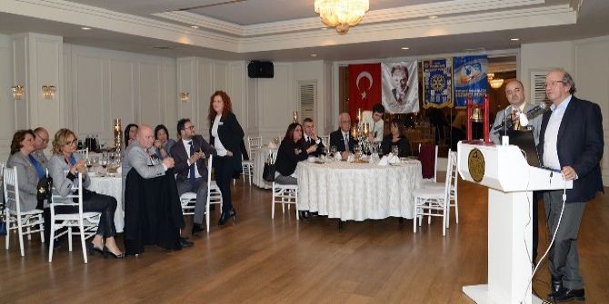 Demirtaş Rotary Kulübü’nden Behiç Ak’a Meslek Hizmet Ödülü