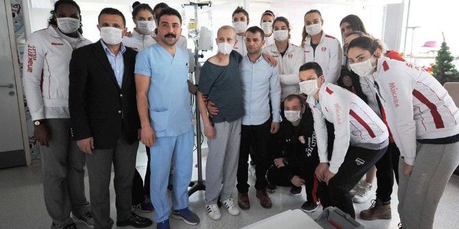 Filenin Sultanlarından Lösemili Gence Moral Ziyareti