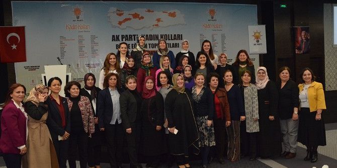 Ak Parti’nin Kadın Kolları Başkanları Afyon’da Toplandı