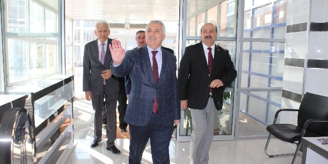 Vali Yıldırım, Başkan Konak’ı Ziyaret Etti