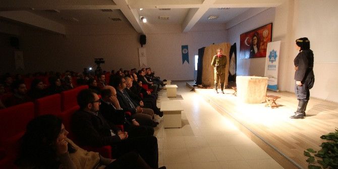 Beyşehir’de Seher’in Kadınları Adlı Tiyatro Sahnelendi