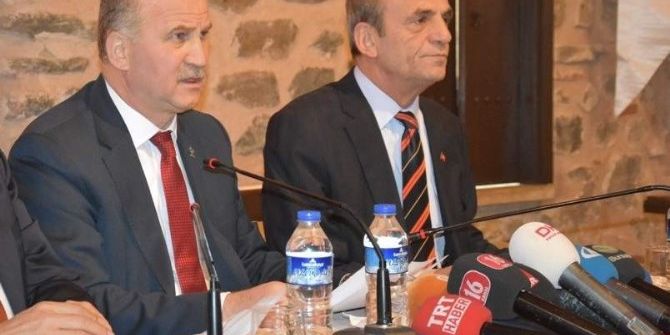 Referandumda Ak Parti Ve Mhp Ayrı Ayrı Çalışacak