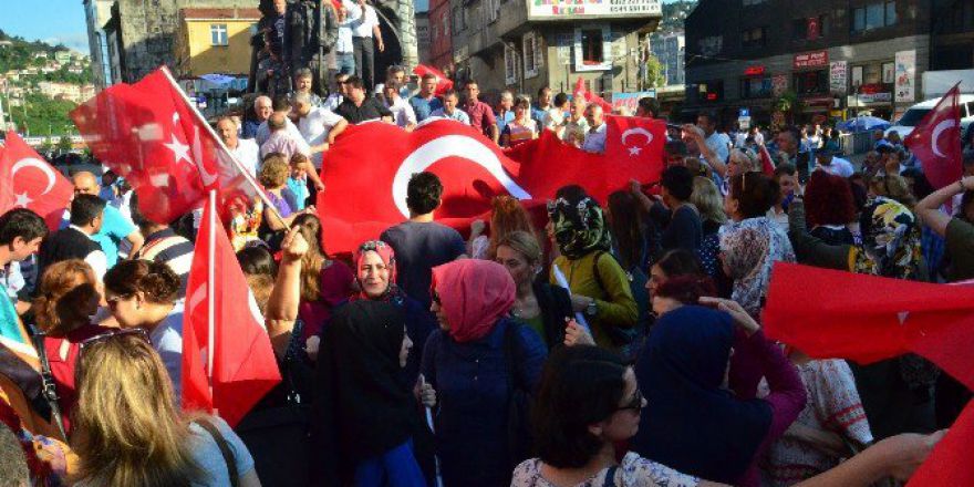 Memur-sen’den Demokrasi Nöbetine Destek