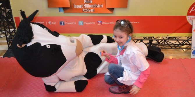 Minik Veterinerler Görev Başında