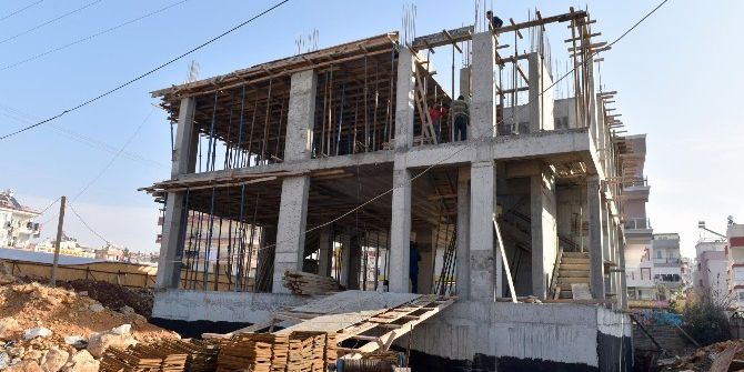 Kepez’in Sosyal Yardım Merkezi Yükseliyor