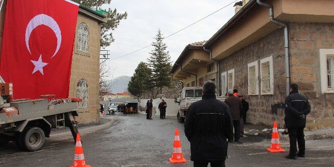 Şehit Üsteğmenin Memleketinde Hüzün Hakim