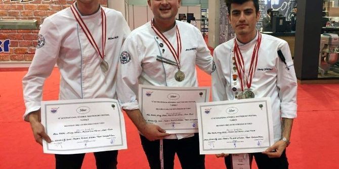 Adü’nün Genç Aşçıları İstanbul Mutfak Günleri’nden Madalyayla Döndü