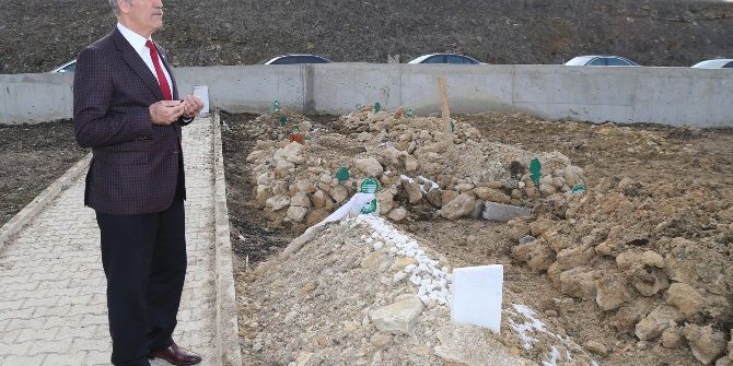 İnegöl’ün Yeni Mezarlığına Definler Başladı