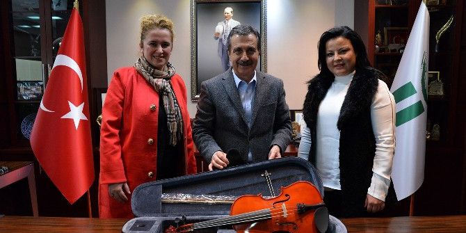 Orkestraya Bir Enstrüman Bağışı Daha