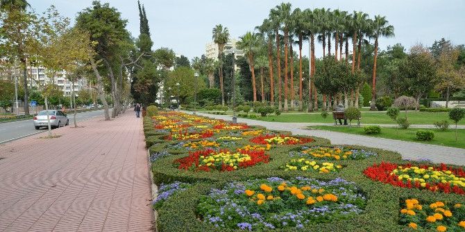 Adana Her Mevsim Rengarenk