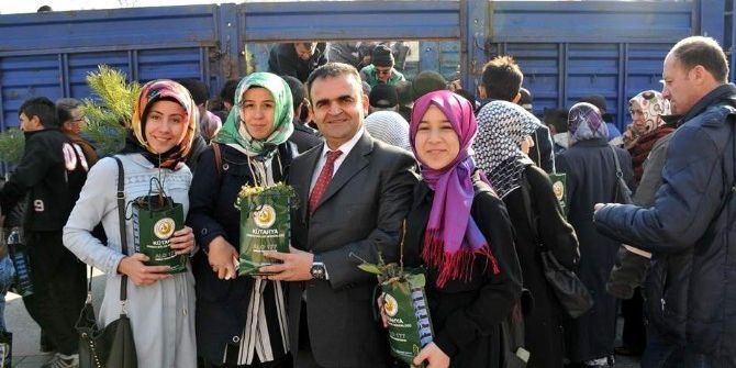1 Yılda 83 Bin Fidan Ücretsiz Olarak Dağıtıldı