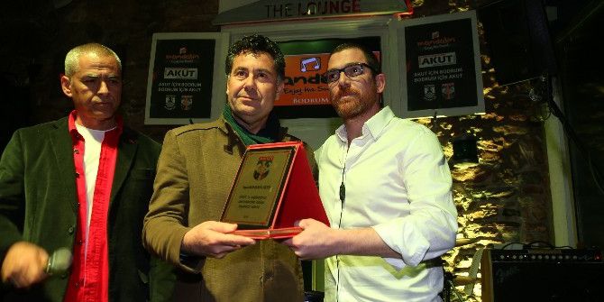 Bodrum Akut’u Kucaklıyor